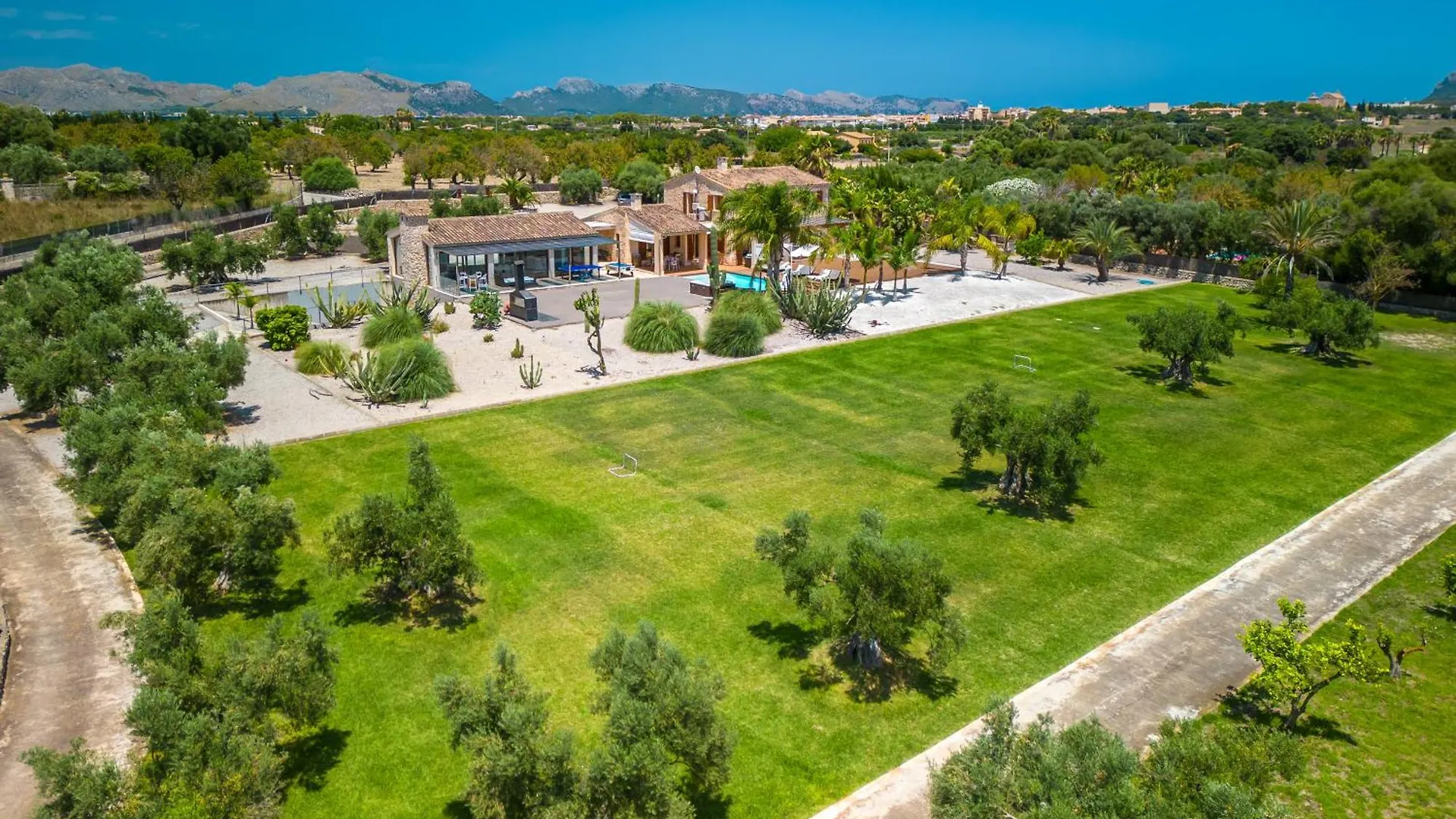Finca Can Oliva Alcudia By Mallorca Villa Selection スペイン